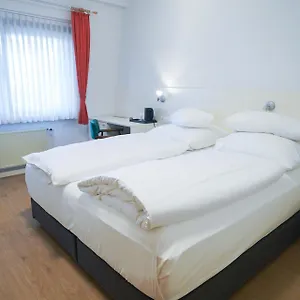 Ap Mannheim Am Kapellenberg Bed & Breakfast Viernheim